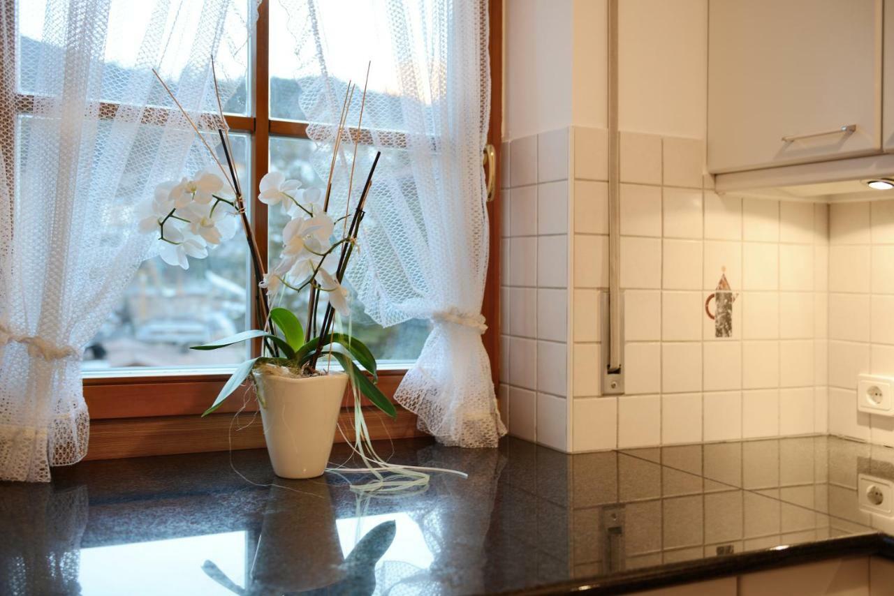 Ferienwohnung Miraval Perathoner Andreas St. Ulrich in Gröden Exterior foto